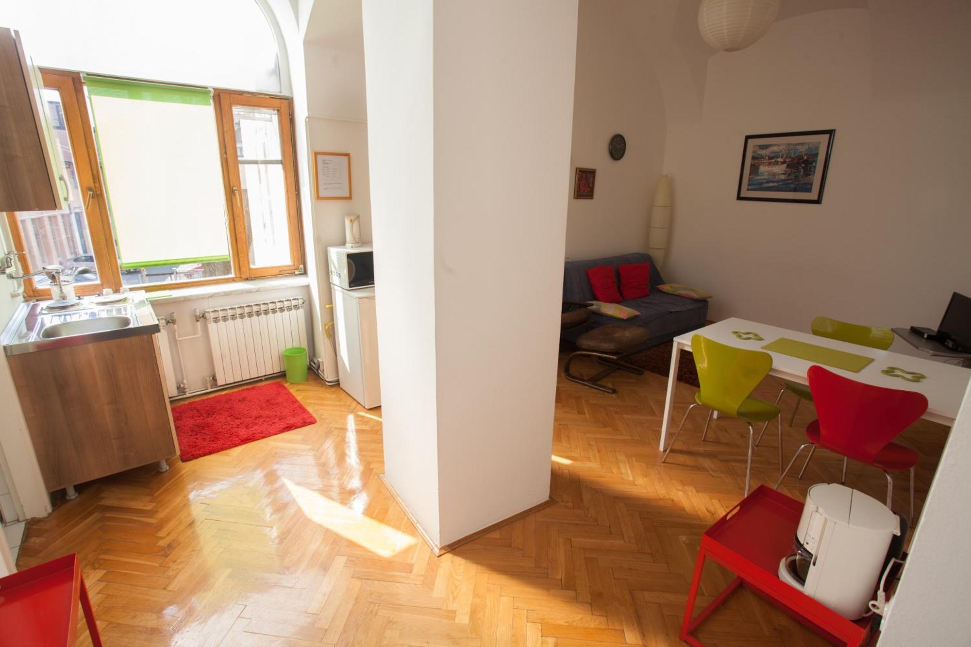 Apartments Lina - Center With Free Parking! Zagreb Room photo