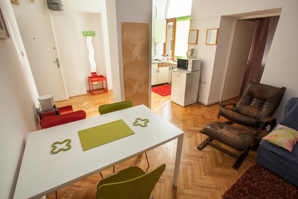 Apartments Lina - Center With Free Parking! Zagreb Room photo