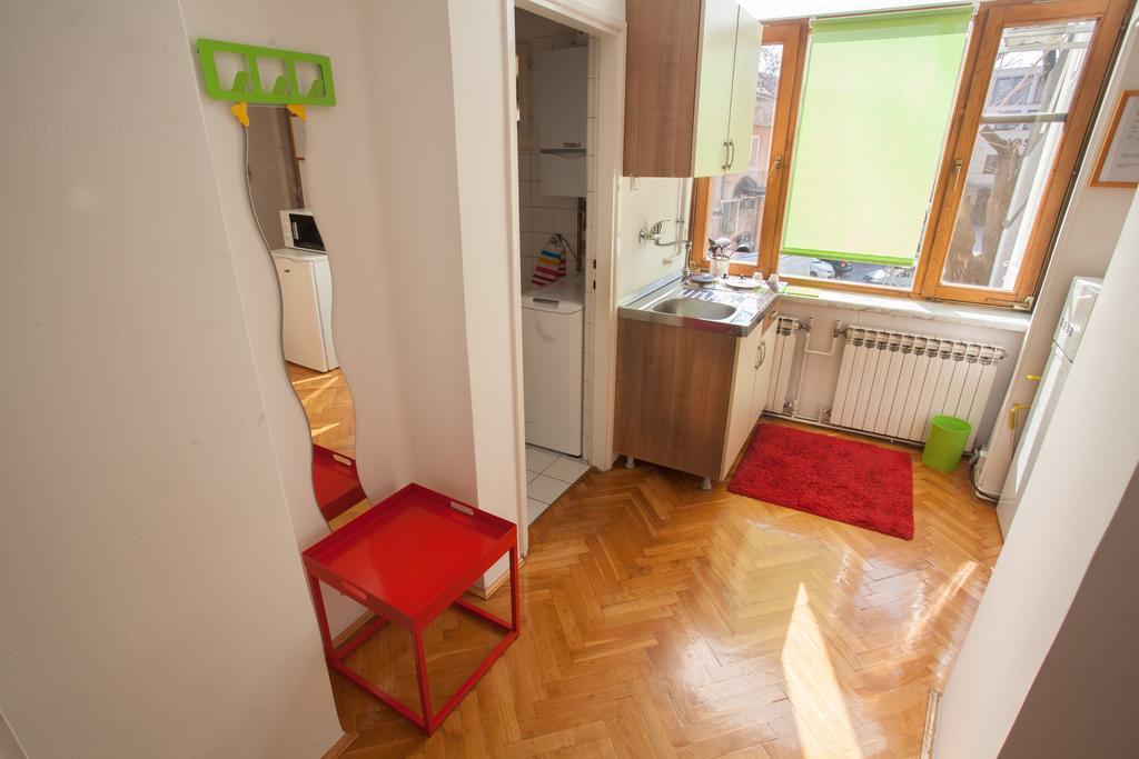 Apartments Lina - Center With Free Parking! Zagreb Room photo